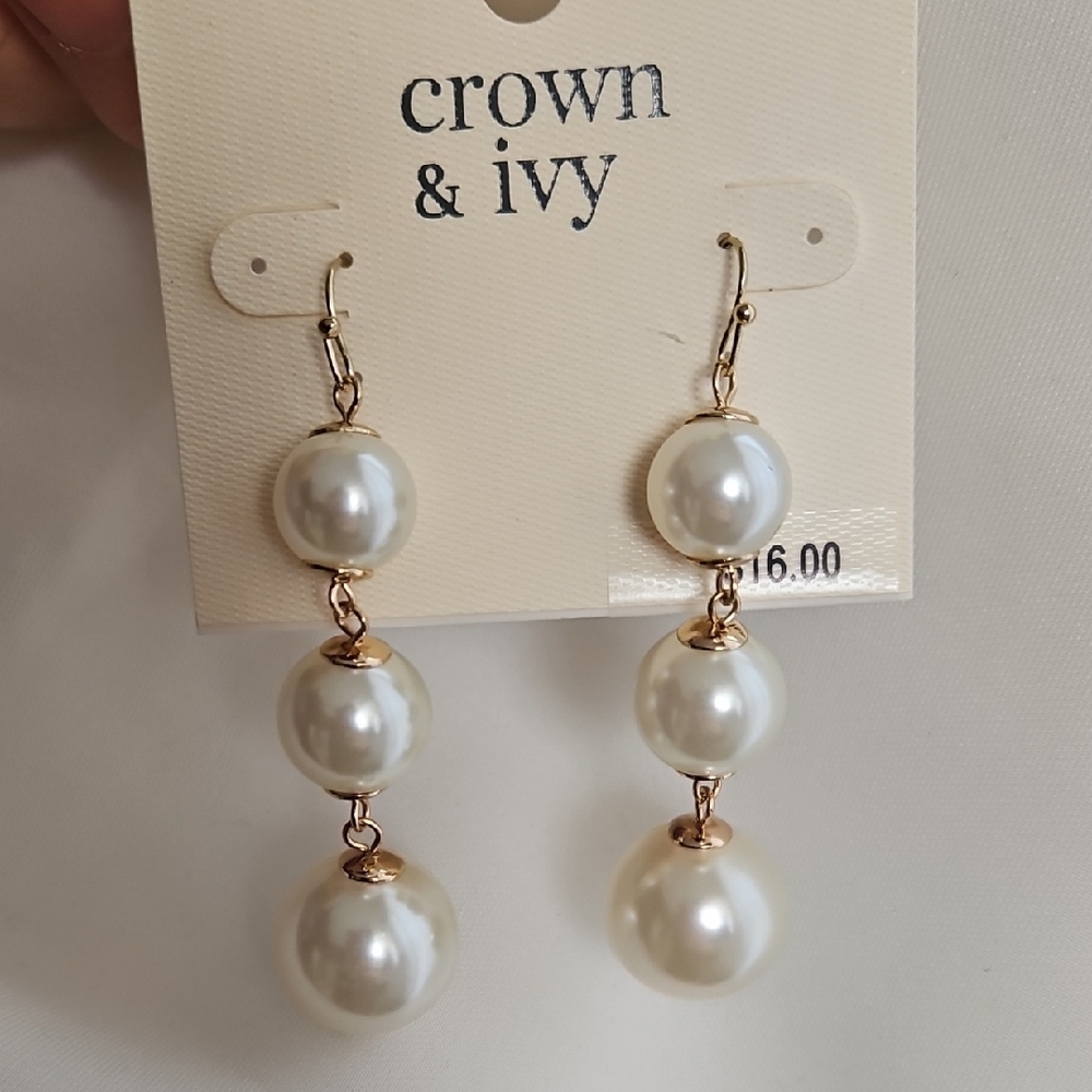 NWT Crown & Ivy Triple Pearl Gold Earrings